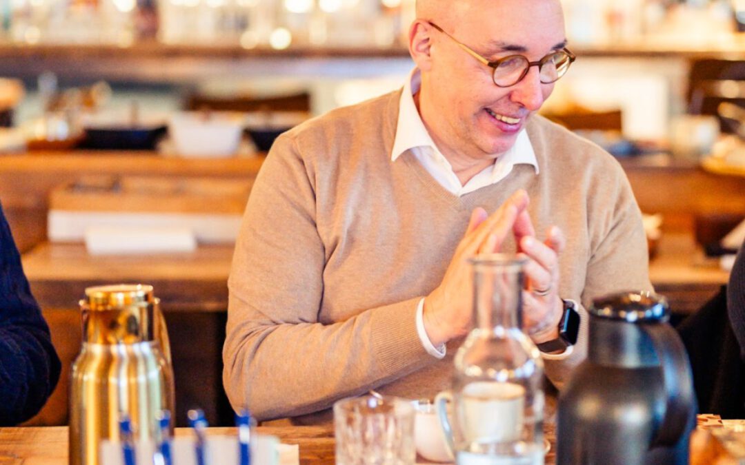 Präsenzkultur im Mittelstand: Wenn Anwesenheit zur Führungsstrategie wird